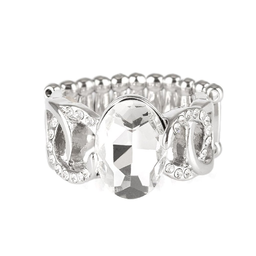 Sparkling Oval Ring